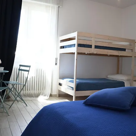 Couette-café La Rosa Del 3*