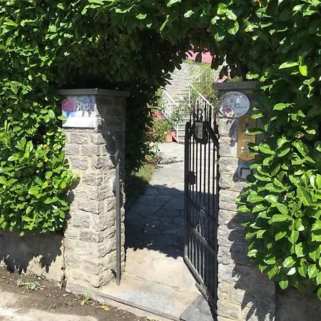 La Rosa Del Couette-café Reno Di Leggiuno