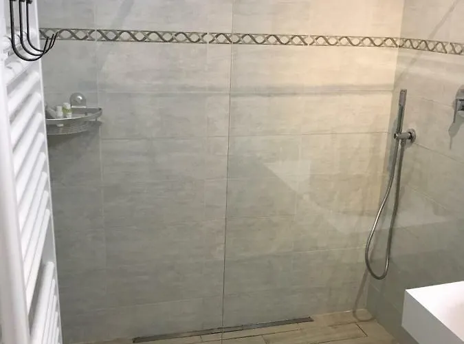 B&B La Rosa Del 레노 디 레기우노